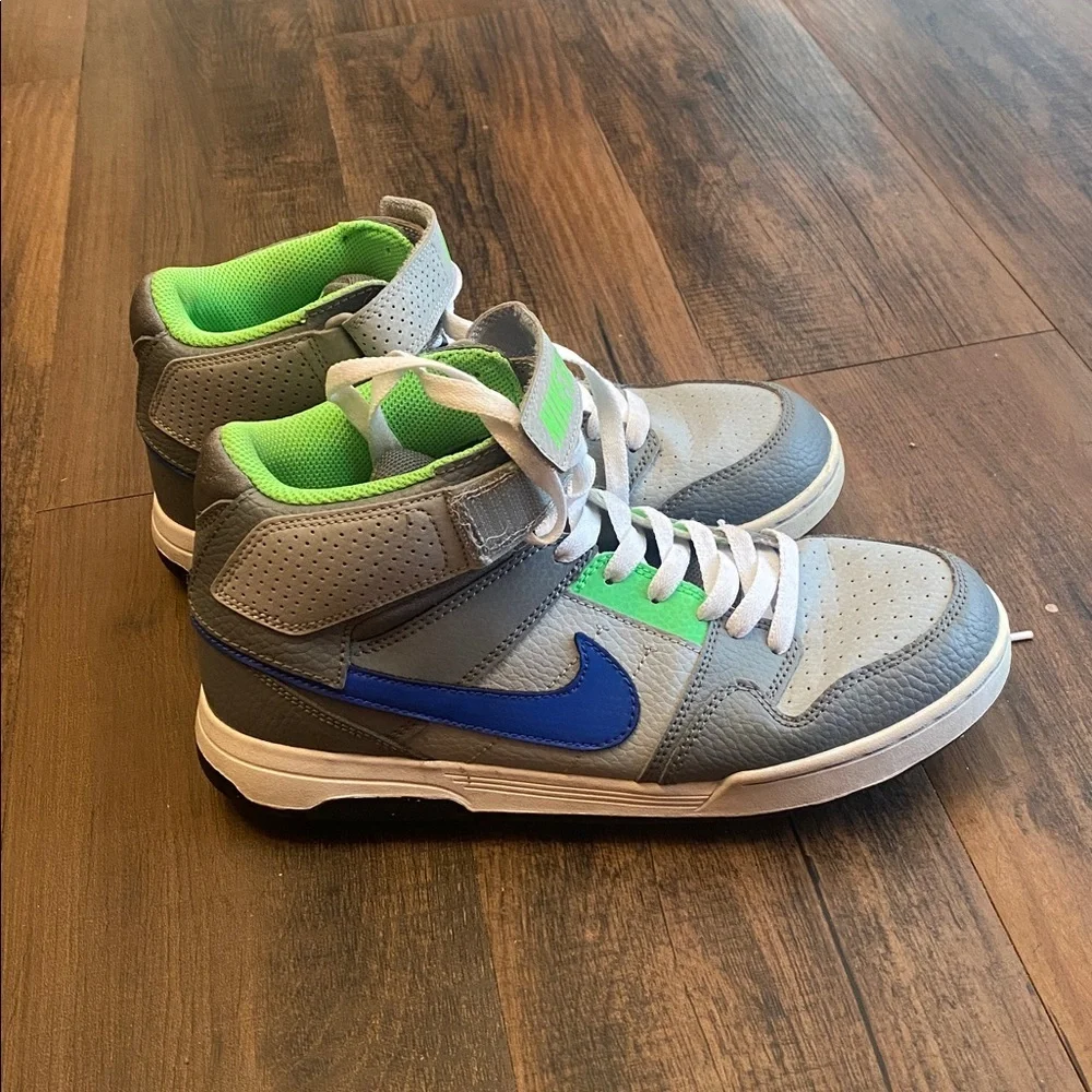 Nike SB Gray and Green High-Tops